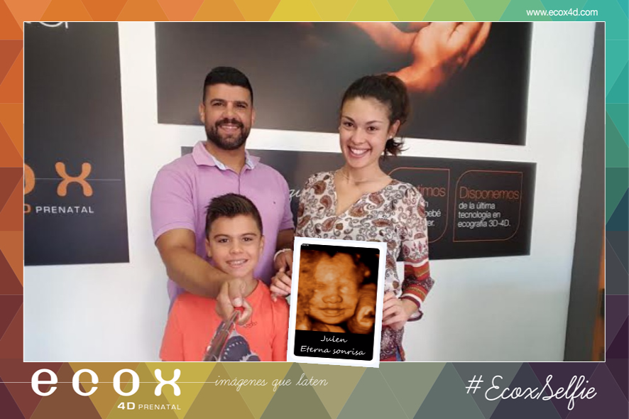 Ecografía emocional ecografía 4D de Julia, Lorenzo, Julen y su hermano